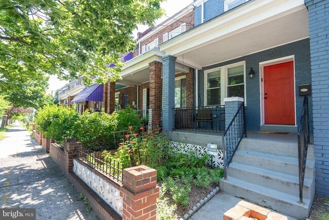 Photo - 1615 Fairlawn Ave SE