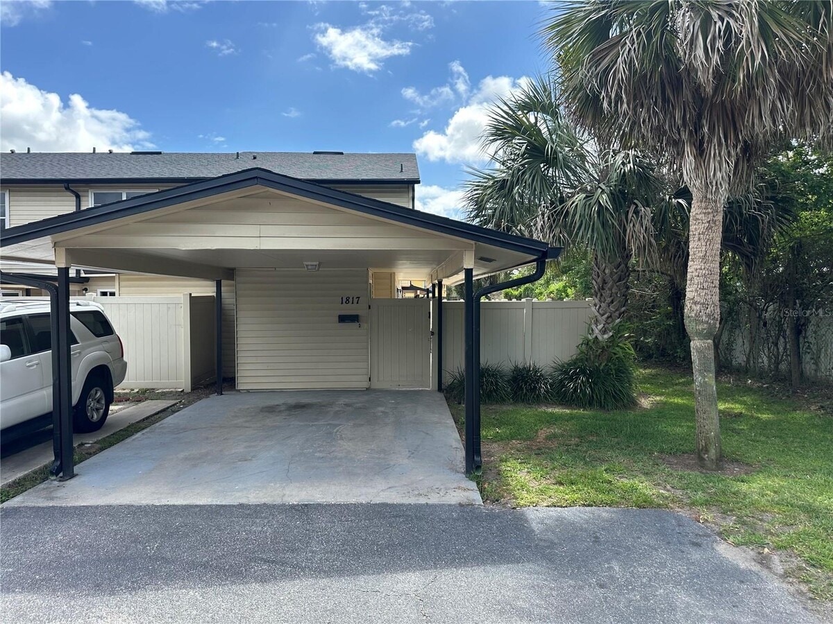 Photo - 1817 Townhall Ln