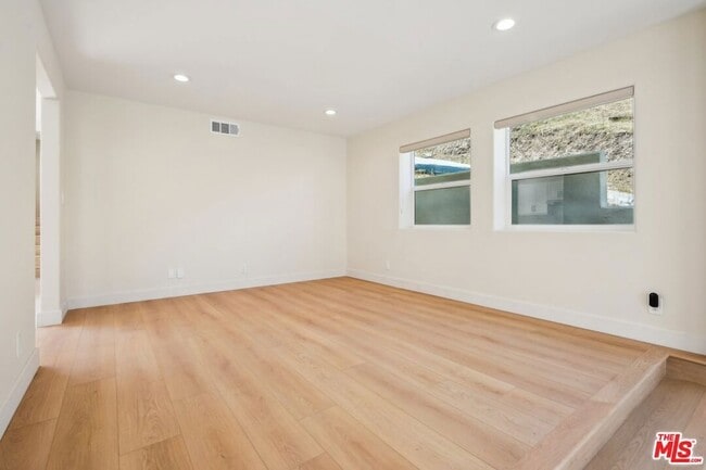 Photo - 5131 Campo Rd House