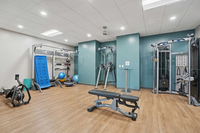 Center Place - Gym