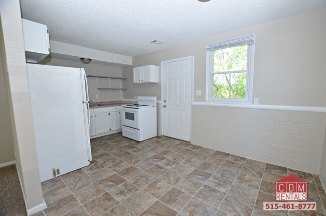 Photo - Nicely Updated Duplex