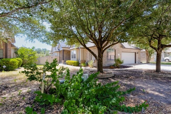 Building Photo - 19421 Brent Knoll Dr