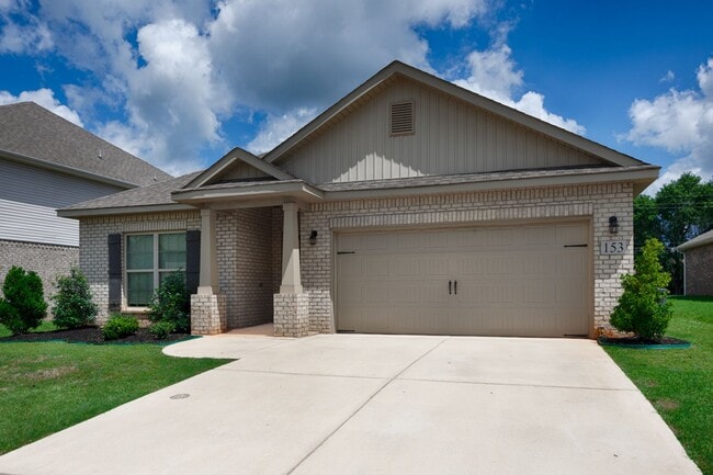Building Photo - 153 Cherry Laurel Dr