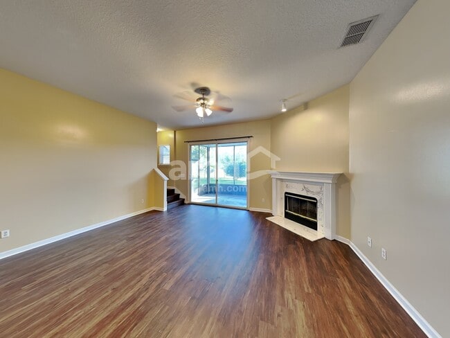 Photo - 1690 Rustling Dr