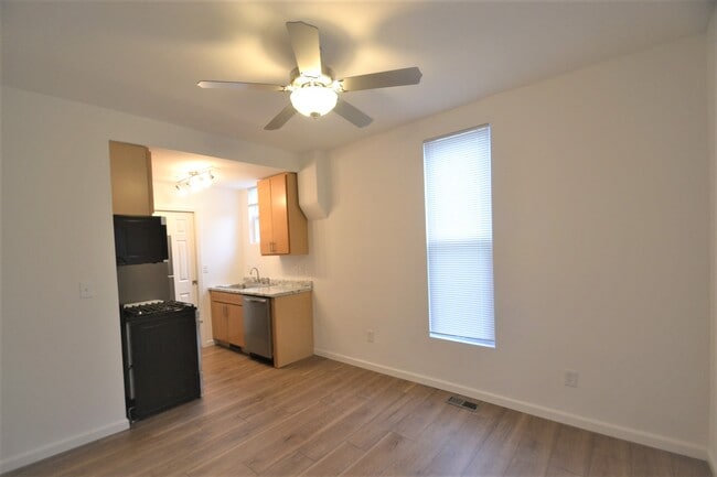Photo - 610 Union St
