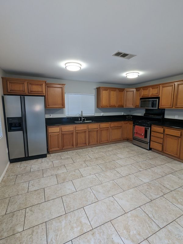 Photo - 616 E Opp St