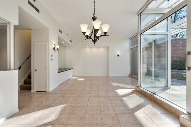 Photo - 975 Memorial Dr Unit 204