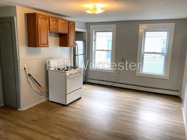 Photo - 25 Almont Ave