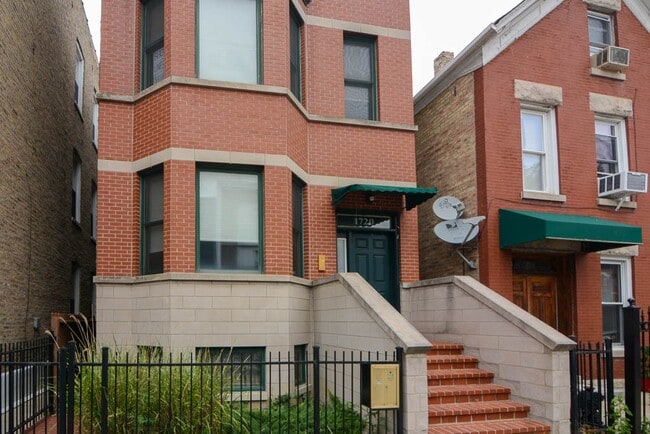Photo - 1706 W Augusta Blvd Unit J04P
