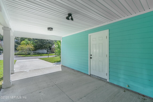 Photo - 928 Allison St