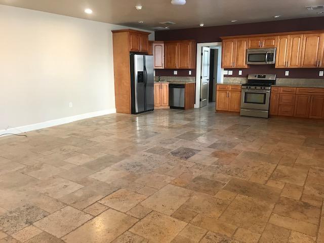 Photo - 730 E 3rd St Apartment