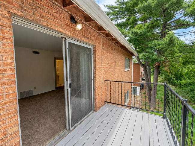 Building Photo - 2601 Tyrell Dr Unit 1A