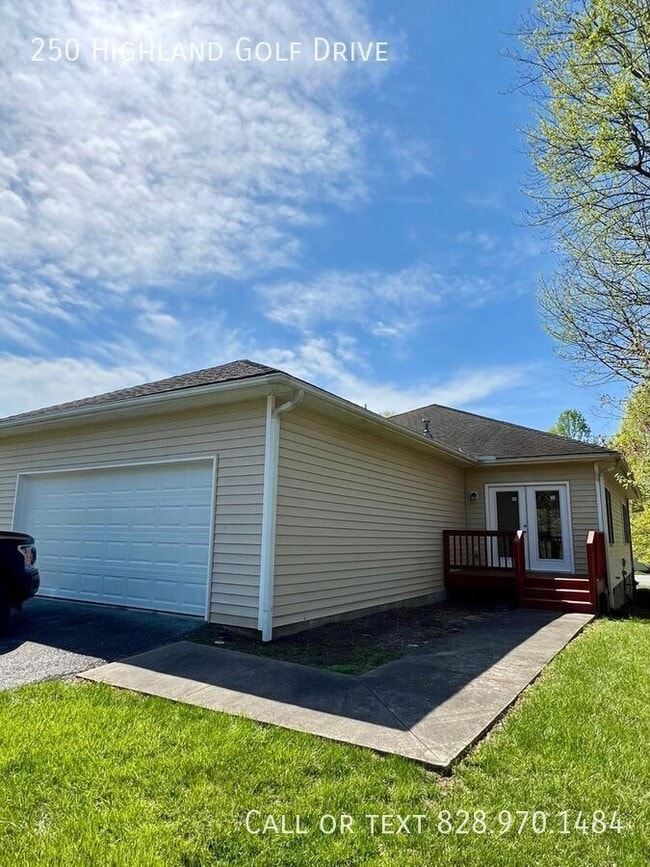 Photo - 250 Highland Golf Dr