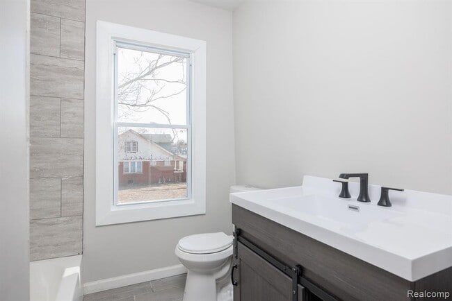 Photo - 11171 Charlemagne Ave