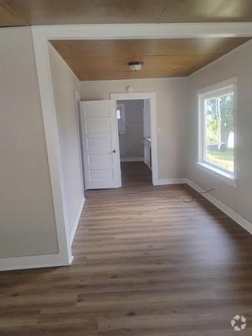 Building Photo - 109 N Miller Rental