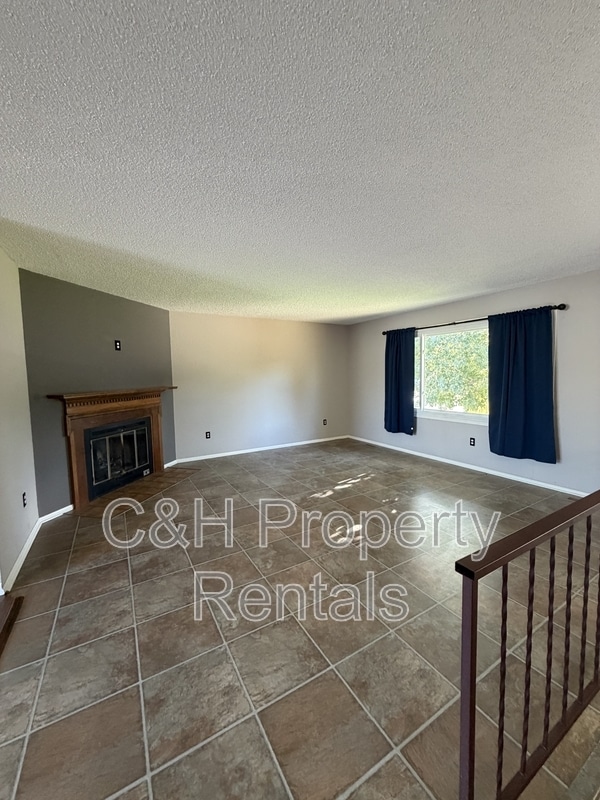 Photo - 1133 Minuteman St