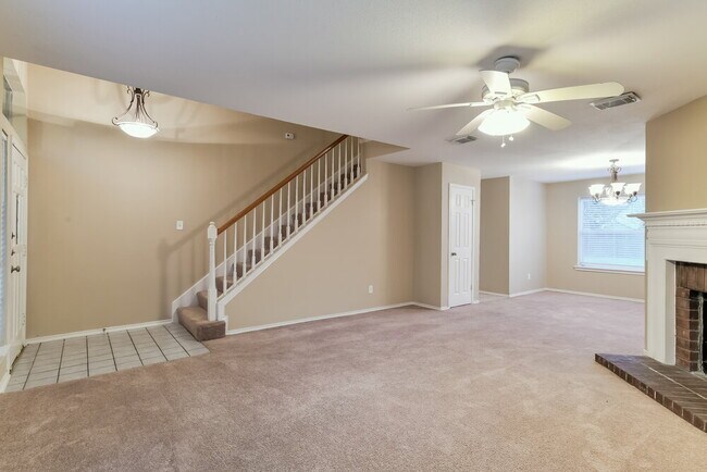 Photo - 16821 Kettle Creek Dr