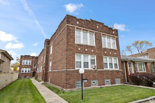 Building Photo - 8026 S Michigan Ave Rental