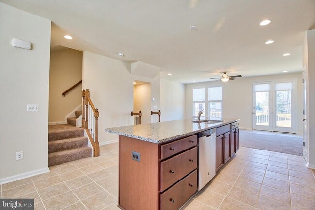 Photo - 127 Keller Ct