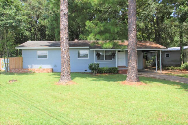 Photo - 2006 Crabapple Dr