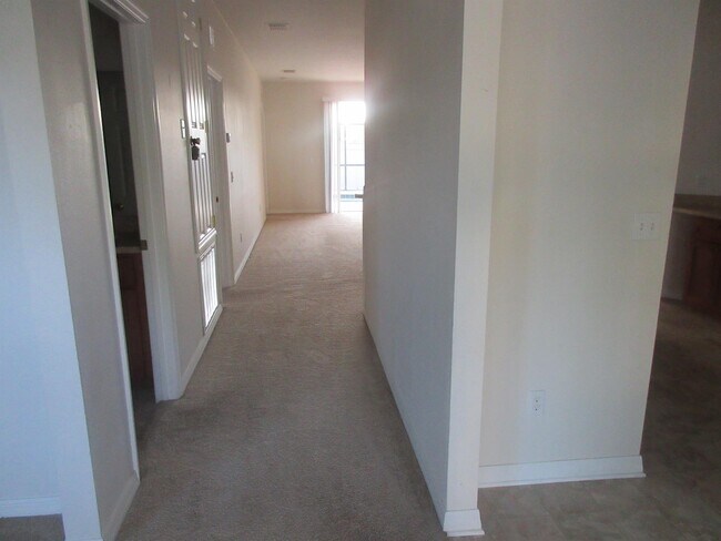 1211 Knollwood Dr