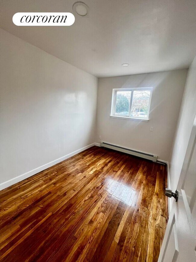 Photo - 1632 E 94th St