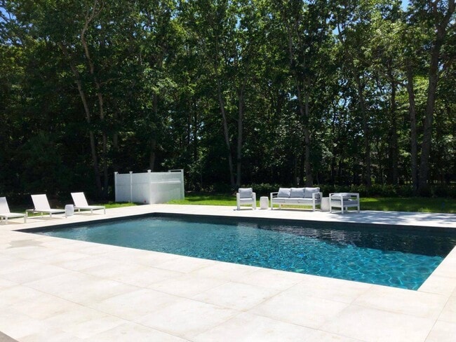 Photo - 72 Talmage Farm Ln