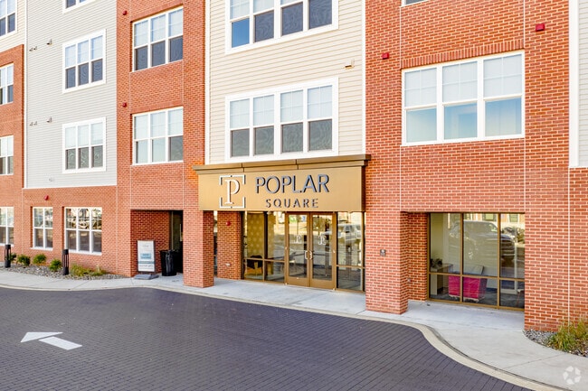 Photo - Poplar Square Apartments