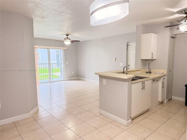 Photo - 15410 SW 284th St Unit 8106