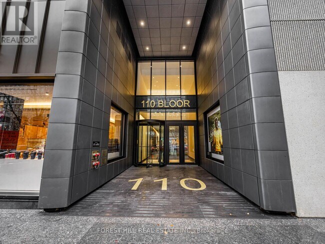 Photo - 110 Bloor St W Unité 1306