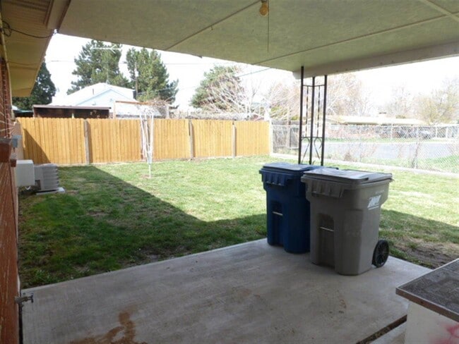 Photo - Beautifully Renovated 3 Bedroom, 1 1/2 Bathroom Duplex on the Boise Bench! Newer Carpet and Paint.