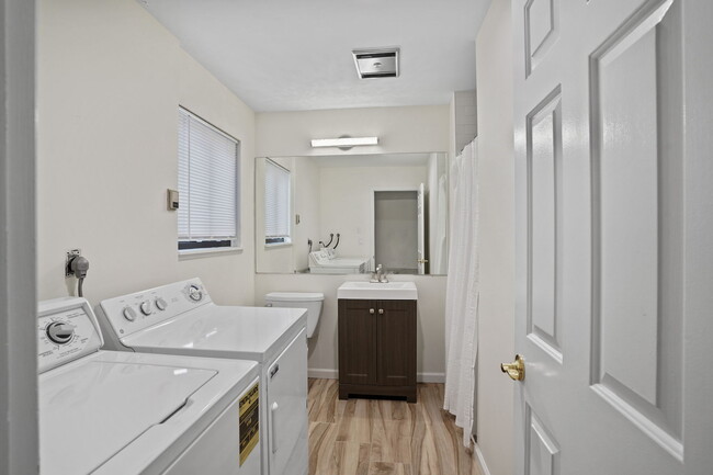 Photo - 7 River Rd Unidad 310