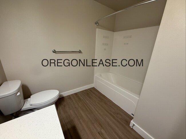 Photo - Newer 2-Bedroom Apartment located off Jasper rd in South Springfield Unit 4040 Horace st #12
