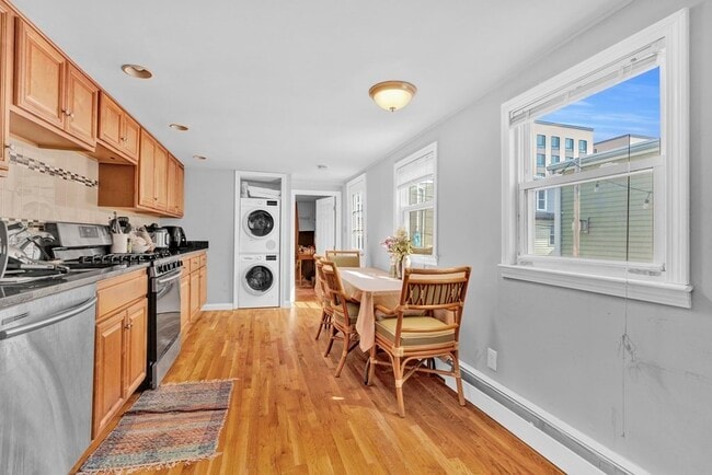 Photo - 442 W Fourth St Unit 2