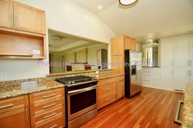 Photo - 317 Montecito Dr