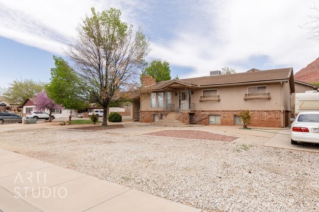 Photo - Cute 3-Bedroom, 2-Bathroom Home in Ivins