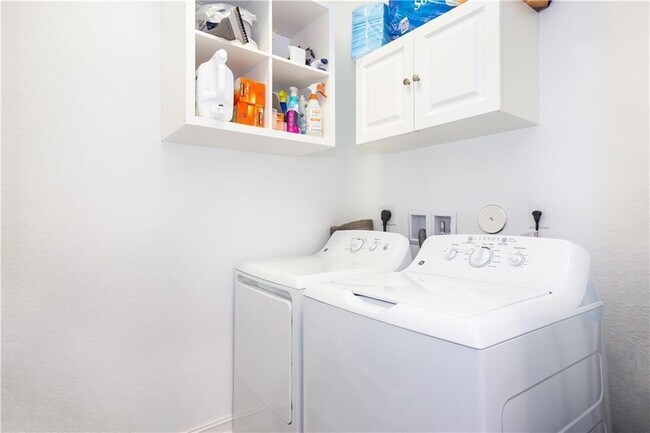 Photo - Southwest 13th Court, Pembroke Pines, FL 33025 - 3 BR 3.5 BA townhouse