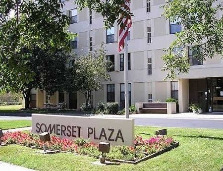 Primary Photo - Somerset Plaza Tower Apartments