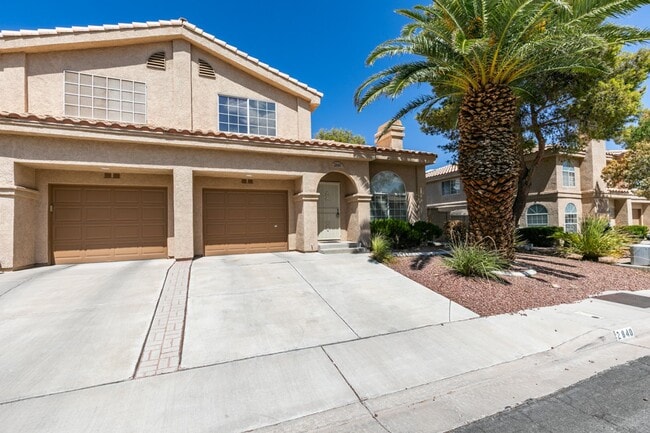 Photo - Stylish 2-Bedroom Townhome in Green Valley...