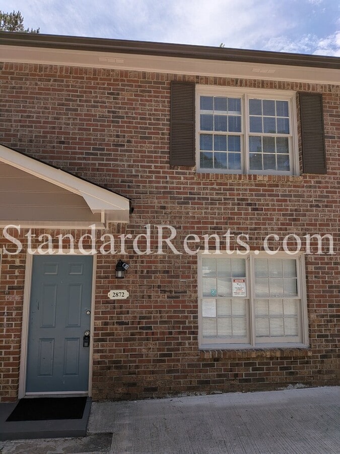 Photo - 2872 Spruce Cir SW