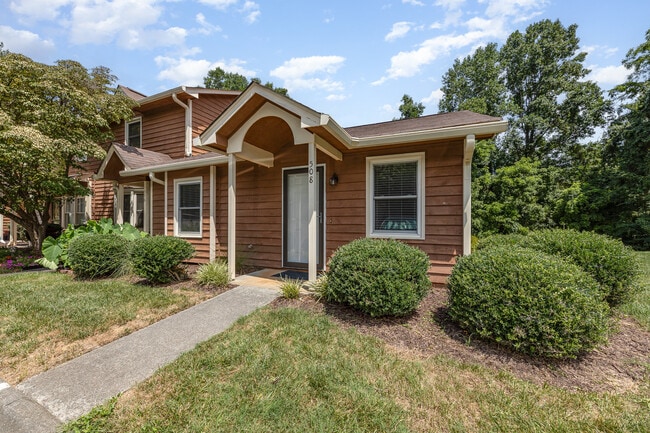 Photo - 508 Rock Cliff Ct
