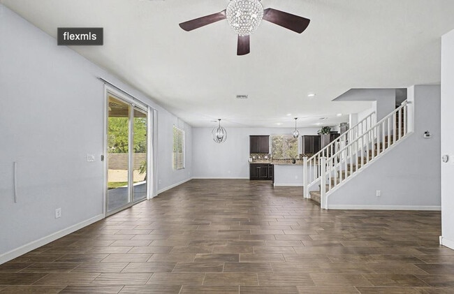 Photo - 12394 N 69th Ave