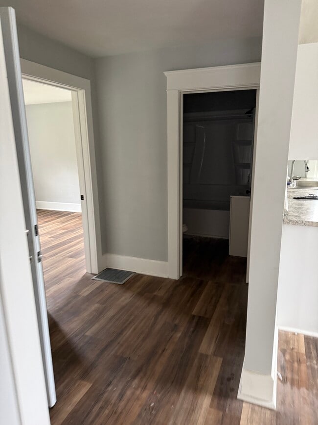 Photo - 261 Park Pl Unit Apt up
