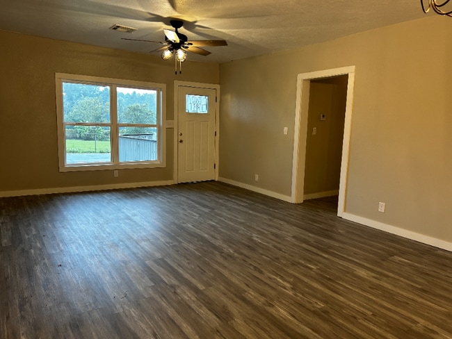 Photo - 116 Harper St