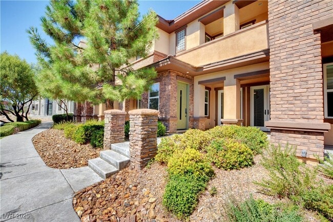 Building Photo - 11280 Granite Ridge Dr Unit 1037
