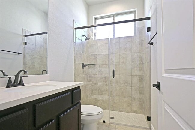 Photo - 588 Vale Ct