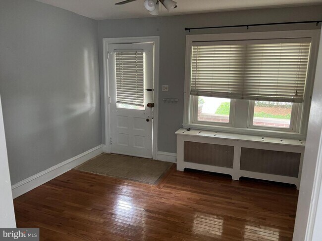 342 Dudley Ave