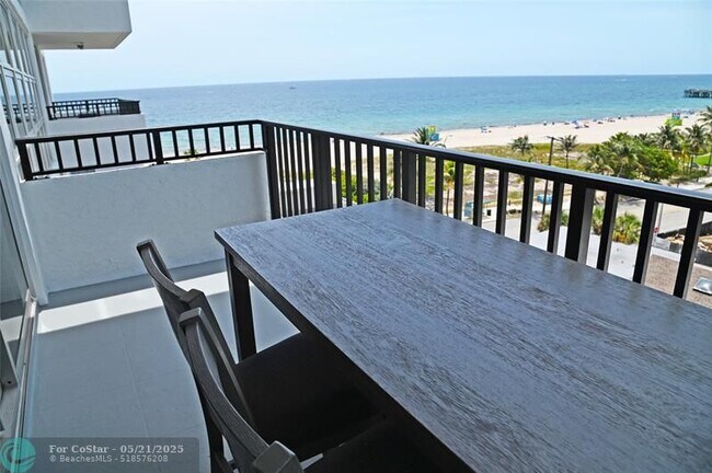 Building Photo - 525 N Ocean Blvd Unit 923 Rental