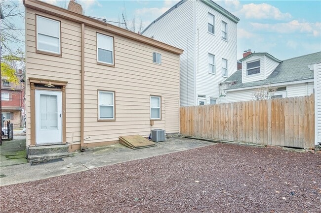 Photo - 1815 Mary St Unit 2nd floor
