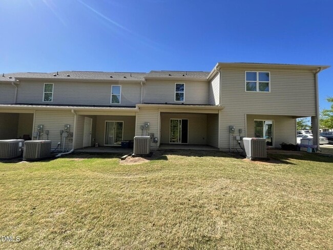 Photo - 2062 Wiggins Village Dr